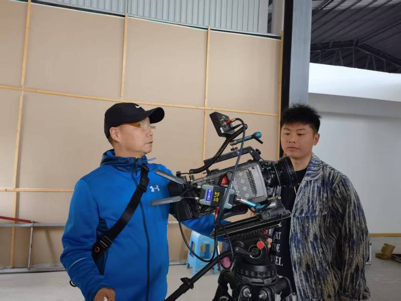 深耕和政县电商产品视频拍摄制作，铸就爆款产品